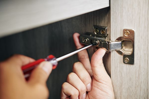 Cabinet Hinge Repair - Cabinet Hinge Repair Pullman, Washington