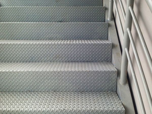 Metal Stairs Repair