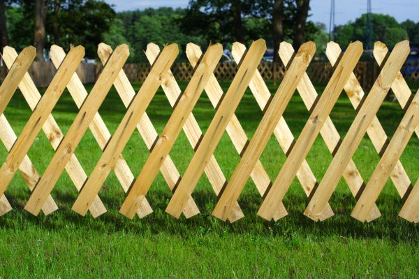 Privacy Trellis Installation