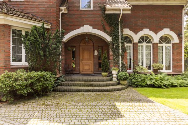 Arched Molding Installation